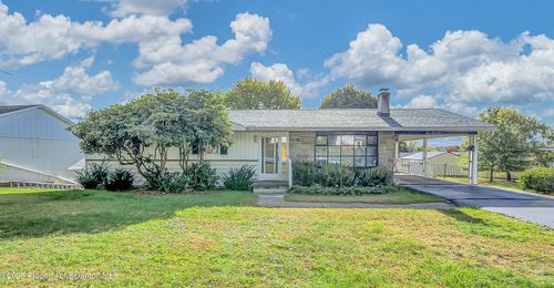 452 3rd Street Street, BLAKELY, PA, 18447 | Card Image