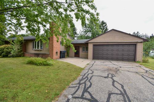 600 Walter St, Stevens Point, WI, 54481-5952 | Card Image