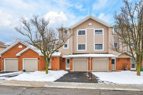 47-386 Highland Rd W, Stoney Creek, ON, L8J3P9 | Card Image