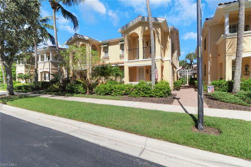 28721 Alessandria Cir, BONITA SPRINGS, FL, 34135-8277 | Card Image