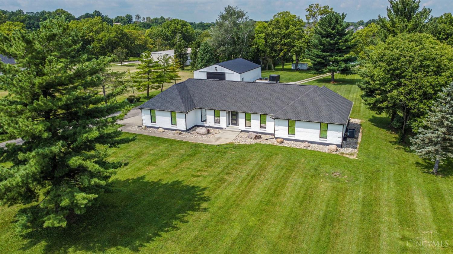Residential in Liberty Twp