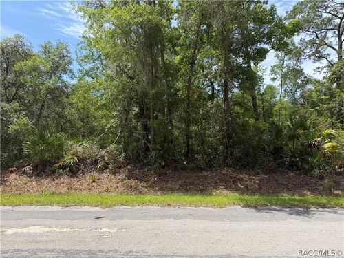 12064 W Deodar St, Crystal River, FL, 34428-9174 | Card Image