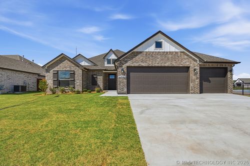 27613 E 108th Pl S, Coweta, OK, 74429-9015 | Card Image