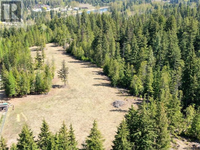3809 Passmore Upper Rd, Home with 0 bedrooms, 0 bathrooms and null parking in Passmore BC | Image 4