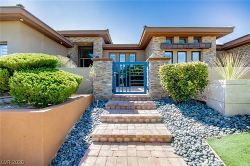 69 Hawk Ridge Dr, Las Vegas, NV, 89135-7864 | Card Image