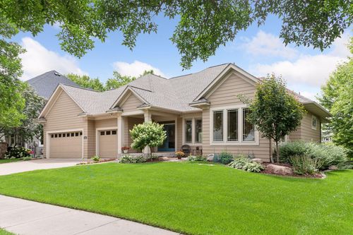 11065 Stonemill Farms Curv, Woodbury, MN, 55129-5222 | Card Image