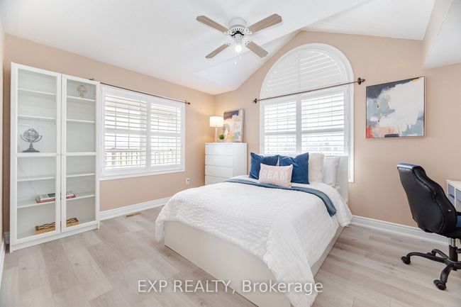 810 Cousens Terr, House other with 5 bedrooms, 3 bathrooms and 2 parking in Milton ON | Image 41