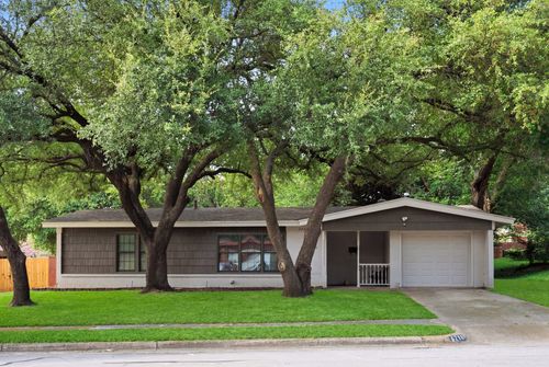 6220 Franwood Ter, Fort Worth, TX, 76112-3115 | Card Image