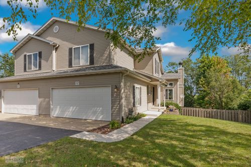 1820 Country Hills Dr, Yorkville, IL, 60560-9685 | Card Image