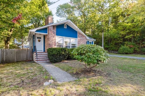 16 Norwich St, Dedham, MA, 02026-6310 | Card Image