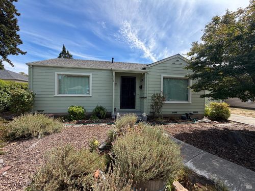 2208 Midway Drive, Santa Rosa, CA, 95405 | Card Image