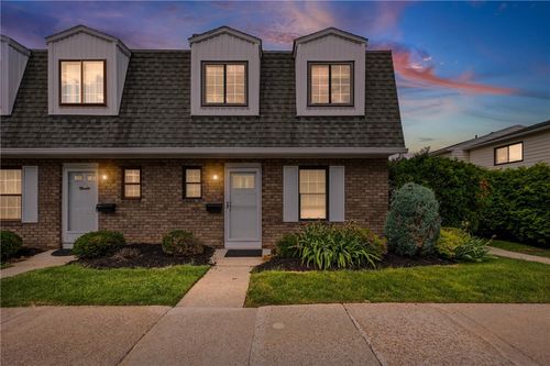 571 French Rd, Rochester, NY, 14618-5371 | Card Image