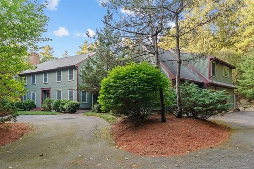 15 Austin Ln, Acushnet, MA, 02743-1342 | Card Image