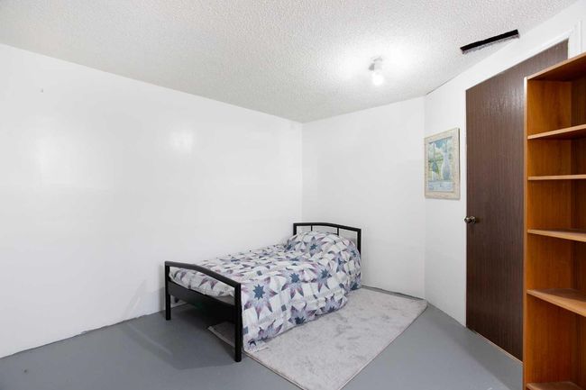647 Whiteridge Way Ne, Home with 5 bedrooms, 2 bathrooms and 2 parking in Calgary AB | Image 19