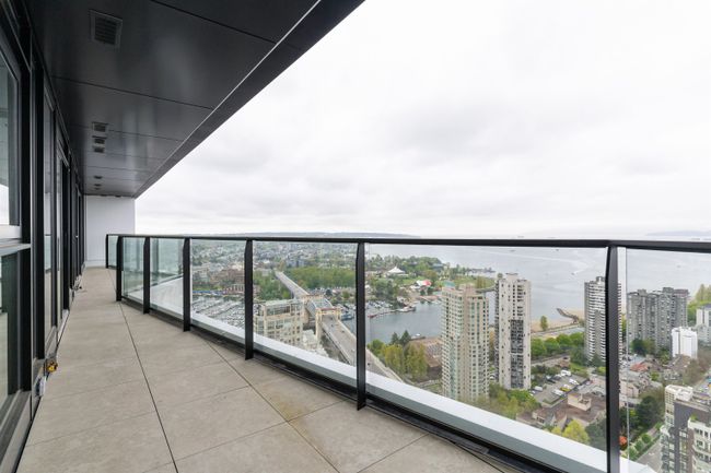 PH3902 - 889 Pacific Street, Condo with 4 bedrooms, 3 bathrooms and 4 parking in Vancouver BC | Image 30