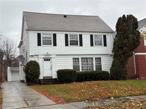 19239 Winslow Rd, Shaker Heights, OH, 44122-4949 | Card Image