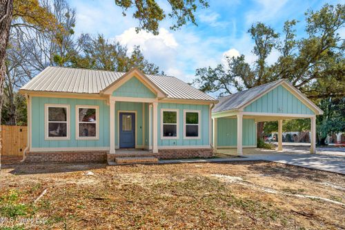 166 Daisy St, Biloxi, MS, 39531-5222 | Card Image