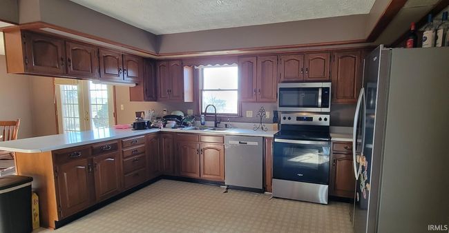 1715 S 1225 E, House other with 3 bedrooms, 2 bathrooms and null parking in Loogootee IN | Image 5