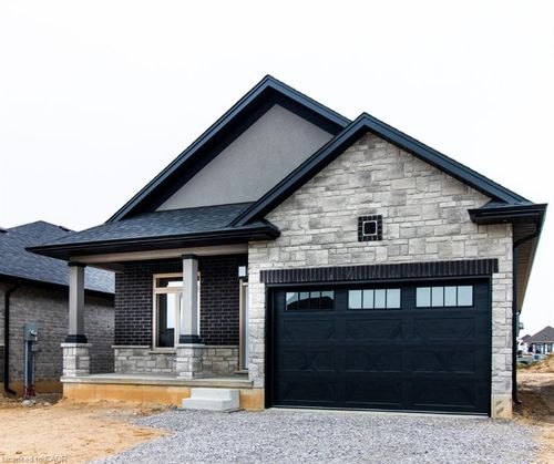 89 Duchess Dr, Delhi, ON, N4B0B3 | Card Image