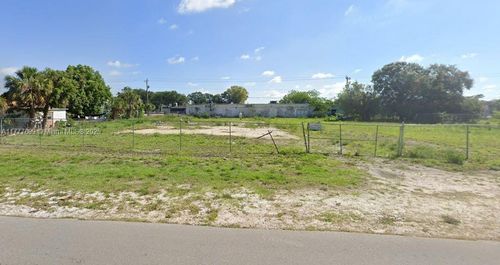 312 Jefferson Ave W, IMMOKALEE, FL, 34142-3130 | Card Image