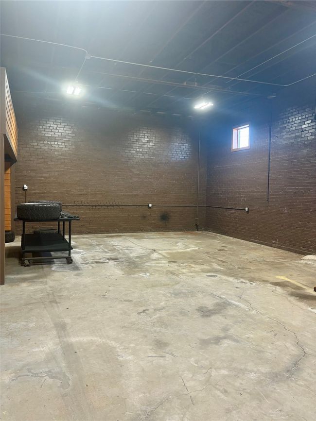 106 E Brown St, Home with 0 bedrooms, 0 bathrooms and null parking in Ennis TX | Image 11