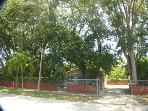 431 Ne 132nd St, North Miami, FL, 33161-3919 | Card Image