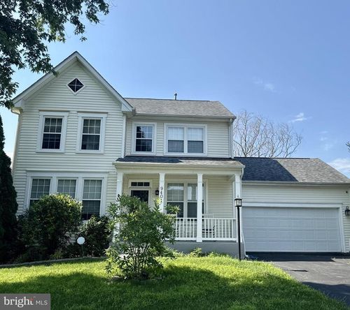 9401 Hersch Farm Ln, MANASSAS, VA, 20112-5828 | Card Image