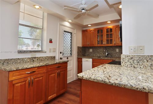 apt-n208-2920 Point East Dr, Aventura, FL, 33160-2632 | Card Image