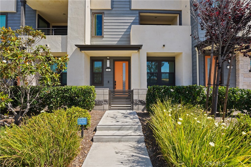 Residential Lease in Anaheim 2