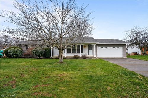 11105 Titus Ave Nw, Uniontown, OH, 44685-8509 | Card Image