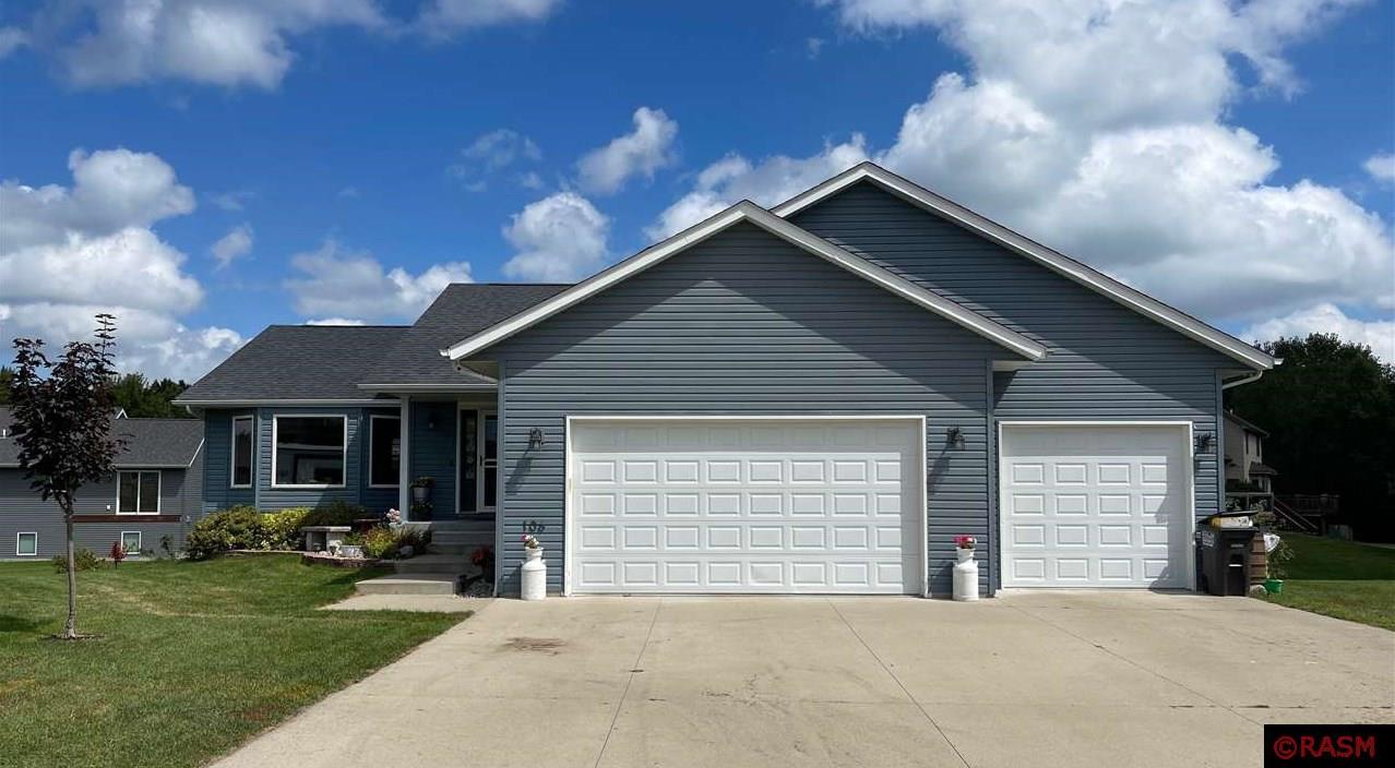 Sparrowhawk Cir, Eagle Lake, MN 56024