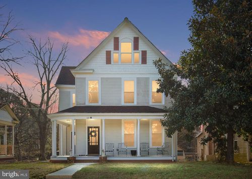 113 W Main St, Wakefield, VA, 23888-2955 | Card Image