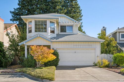 111 White Oak Circle, Petaluma, CA, 94952 | Card Image
