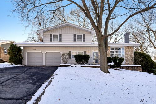2311 Carriage Ln, Lindenhurst, IL, 60046-8889 | Card Image