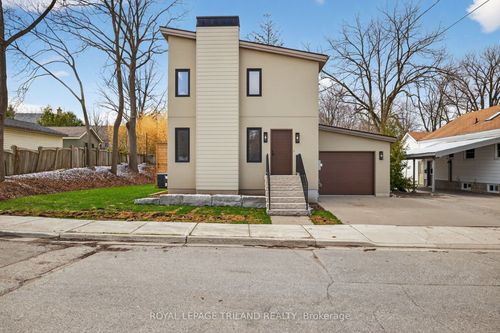 14 Lundy Lane, London, ON, N6C3G5 | Card Image