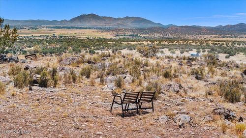 1555 E Great Pl, Paulden, AZ, 86334 | Card Image