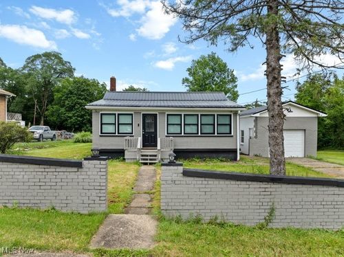 345 Ritchie Ave, Weirton, WV, 26062-4116 | Card Image
