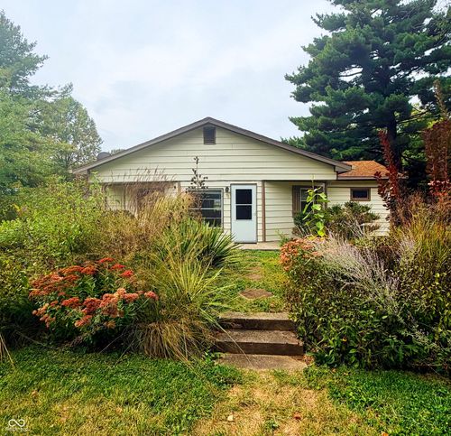 98 Bosstick Ave, Danville, IN, 46122-1642 | Card Image