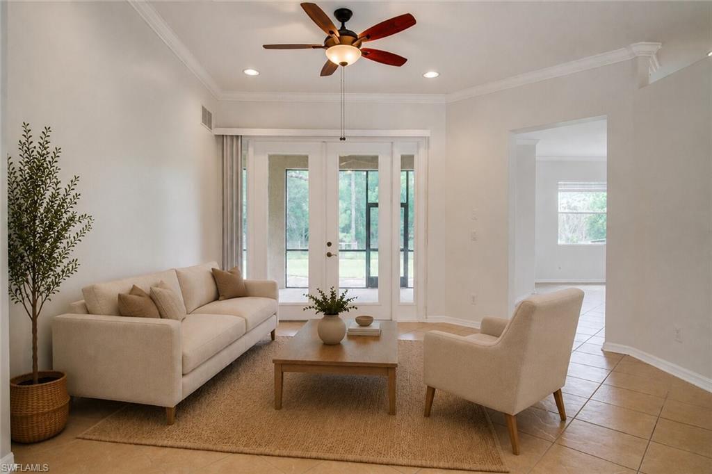 Residential in NAPLES 5
