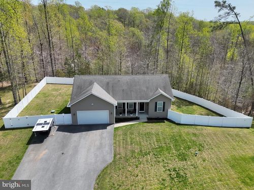 7098 Quicktree Pl, Hughesville, MD, 20637-2983 | Card Image