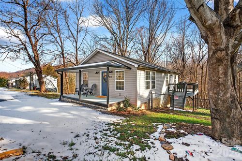 250 Seagle St, Marion, NC, 28752-3654 | Card Image