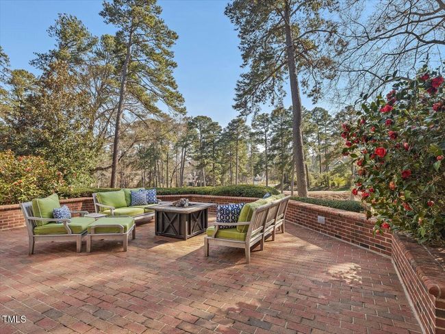 032-Patio | Image 42