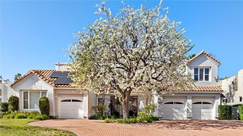 10811 Baile Ave, Chatsworth, CA, 91311 | Card Image