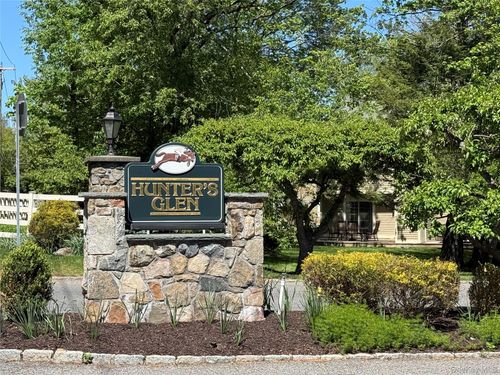 5801 Applewood Cir, Carmel, NY, 10512-2645 | Card Image