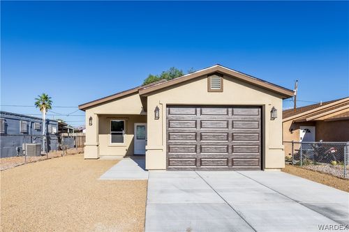 1786 Coral Reef Dr, Bullhead City, AZ, 86442-4868 | Card Image
