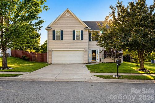 317 Ashton Bluff Cir, Mount Holly, NC, 28120-2435 | Card Image