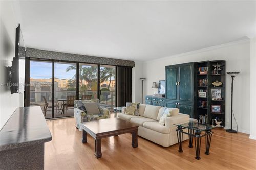 apt-3c-19500 Turnberry Way, Aventura, FL, 33180-2511 | Card Image