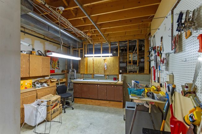 39 - 101 Parkside Dr, Townhouse with 3 bedrooms, 2 bathrooms and 2 parking in Port Moody BC | Image 24