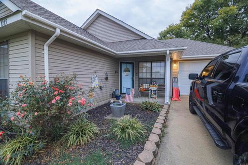 1213 Hemingway Cir, Jonesboro, AR, 72405-5530 | Card Image