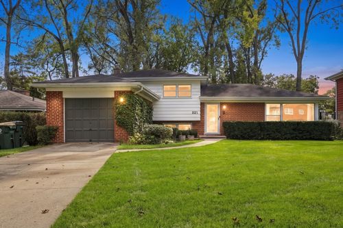 221 Sheridan Pl, Lake Bluff, IL, 60044-2444 | Card Image